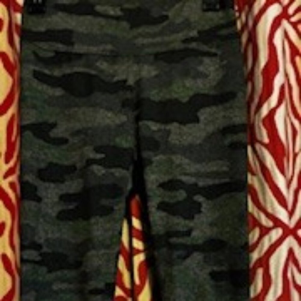 Camo Leggings by Lucky Brand, New, size small, metallic lucky you + me on ankles